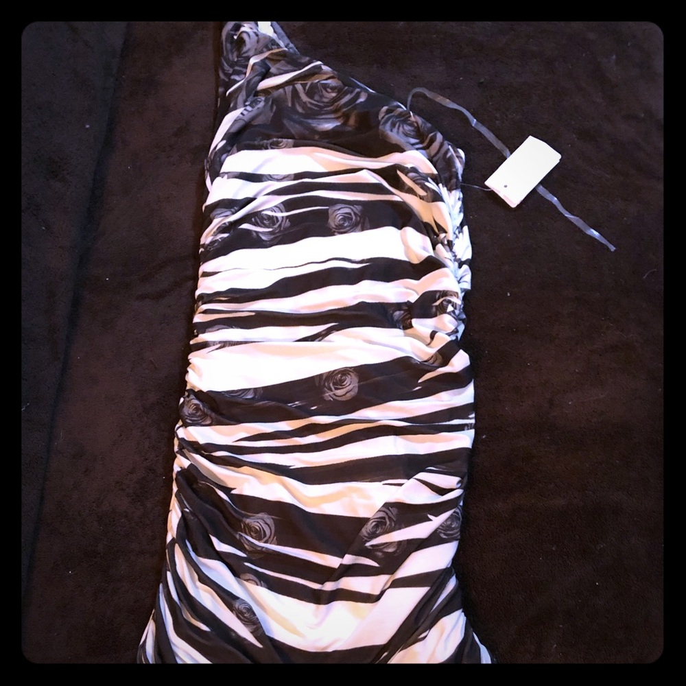 Ruched black and white dress